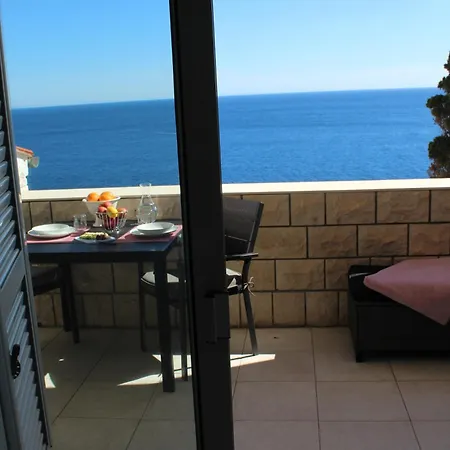 Kiki's Haven By Kristonia Apartman Hvar Town